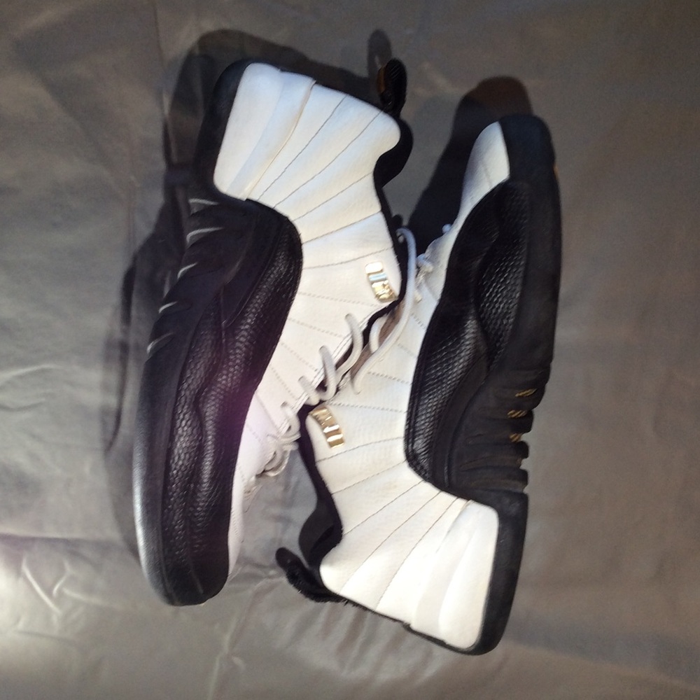 Boys Air Jordan’s 6Y